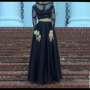 Black lace prom dress size 0